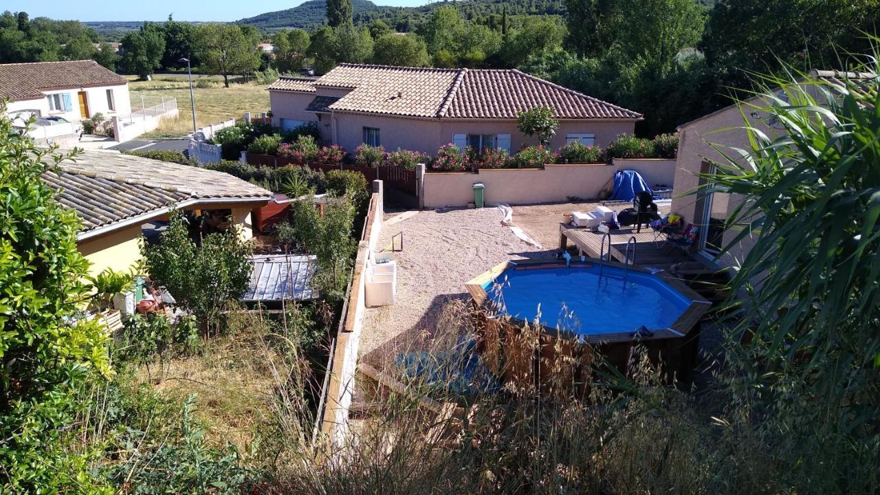 Poppey Villa Peret Exterior photo